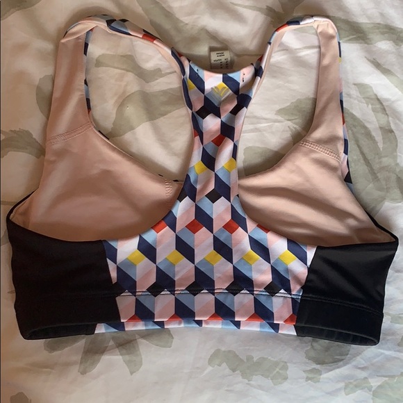 Geometric Pattern Sport Bra - Picture 2 of 4